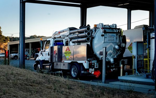 Camion hydrocurage : le nettoyage haute pression à votre service